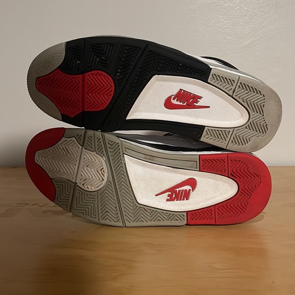 Air Jordan Retro 4 SE main image 4
